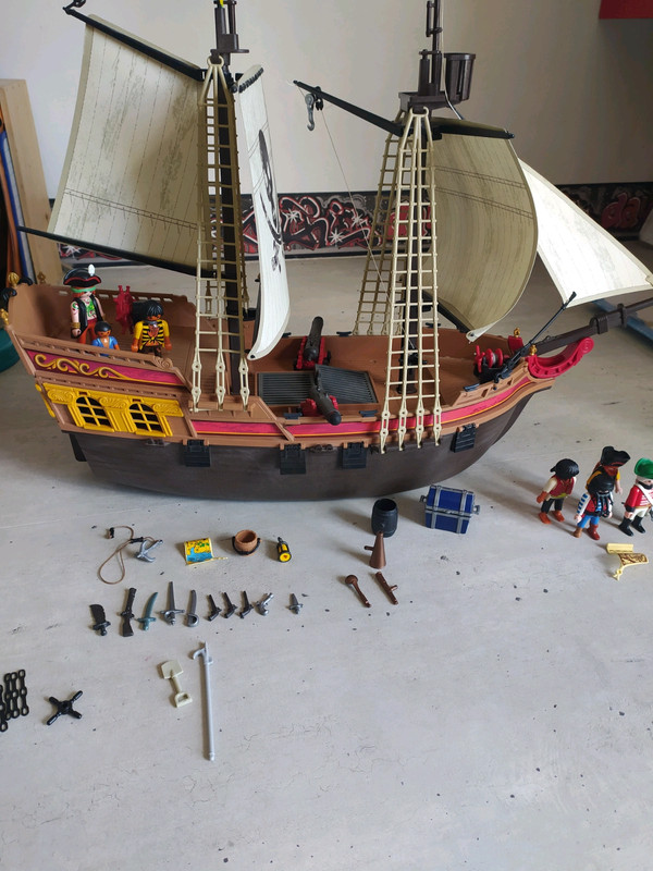 Pirate Ship - Pirate Playmobil 5135