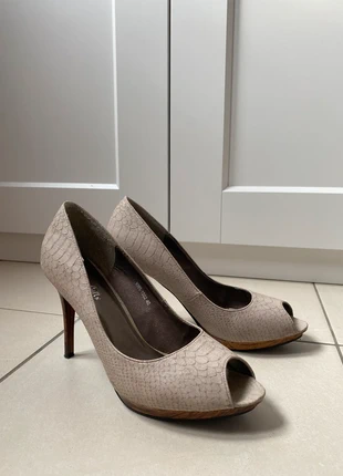 Shoe Girls talons très bon état 40, marca: shoe Girls, estado: Muy bueno, tamaño: 40, 6,00 €, 7,00 € Protección al comprador incluida