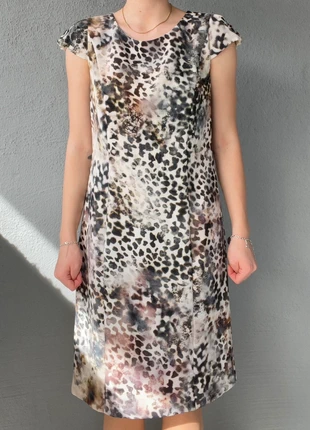 Kleid mit Leoparden-Print von Yorn in Größe 38, brand: YORN, condizioni: Ottime, taglia: M / IT 42 / EU 38, €18.00, €19.60 include la Protezione acquisti