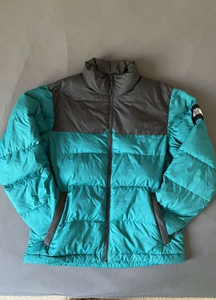 Doudoune The north face 700 homme M brodé, marke: The North Face, zustand: Neu, größe: M, 99,99 €, 105,69 € inklusive Vinted-Käuferschutz