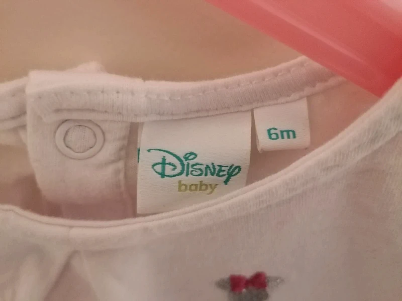 Lot tee-shirt fille disney baby 6 mois - photo numéro 8