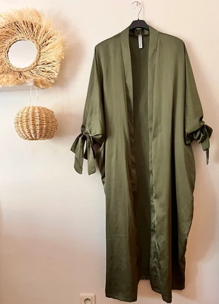 🍀 Kimono satin premium kaki, brand: New Collection, condizioni: Nuovo senza cartellino, taglia: Taglia unica, €12.00, €13.30 include la Protezione acquisti