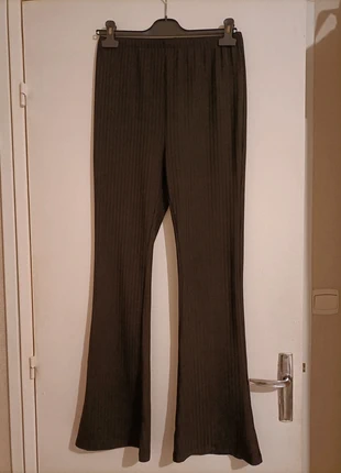 Pantalon, merk: Shein, staat: Heel goed, maat: M / 38 / 10, € 2,00, € 2,80 inclusief Kopersbescherming