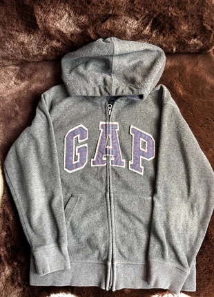 Gilet à capuche molletonné gris clair Gap Kids, taille 8-9 ans, marke: GAP, zustand: Sehr gut, größe: 8 Jahre / 128, 6,99 €, 8,04 € inklusive Vinted-Käuferschutz