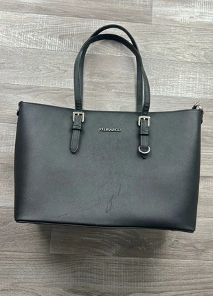 Sac Vintage Flora&Co en cuir noir, brand: Flora & Co, condition: Very good, €19.00, €20.65 includes Buyer Protection