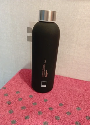 Bouteille isotherme, merk: Pantone, staat: Nieuw, € 6,00, € 7,00 inclusief Kopersbescherming