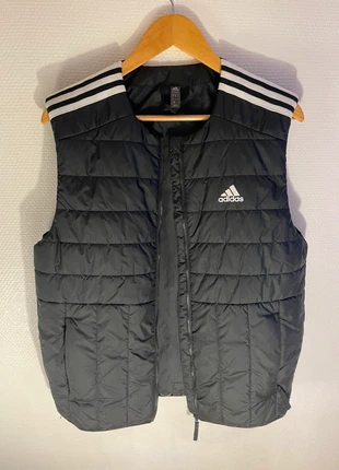 Doudoune sans manche adidas noir et blanc M, marque: adidas, état: Très bon état, taille: M, 20,00 €, 21,70 € Protection acheteurs incluse