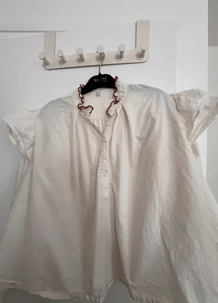Blouse blanche à volant, marca: Valentine Gauthier, estado: Novo sem etiquetas, tamanho: S / 36 / 8, €30.00, €32.20 inclui Proteção do Comprador