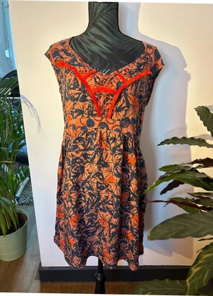 Robe Miss Captain Taille 38 – Imprimé tribal orange ocre, tissu fluide, marke: Miss Captain, zustand: Sehr gut, größe: M / 38 / 10, 6,00 €, 7,00 € inklusive Vinted-Käuferschutz