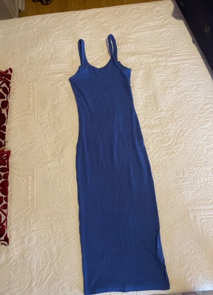 Vestido midi Pull&Bear, marque: Pull & Bear, état: Neuf sans étiquette, taille: XS / 34 / 6, 7,00 €, 8,05 € Protection acheteurs incluse