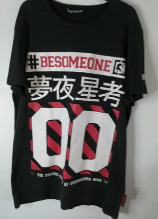 Tee-shirt , marque: Someone, état: Bon état, taille: M, 3,00 €, 3,85 € Protection acheteurs incluse