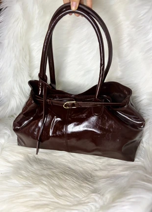 🤎 Sac marron effet cuir verni – style vintage & chic, marque: Vintage Dressing, état: Très bon état, 29,99 €, 32,19 € Protection acheteurs (Pro) incluse