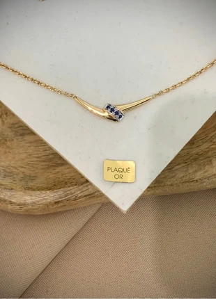 Magnifique collier et ses petites pierres saphir bleues tout en plaqué or 18carats, brand: Altesse, condizioni: Ottime, €57.00, €60.55 include la Protezione acquisti