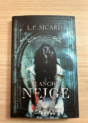 Livre Blanche Neige {Les Contes Interdits} 🌹, zustand: Neu, 10,00 €, 11,20 € inklusive Vinted-Käuferschutz