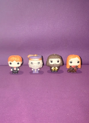 lot de 4 figurines, brand: Kinder, condizioni: Nuovo senza cartellino, taglia: Taglia unica, €1.00, €1.75 include la Protezione acquisti