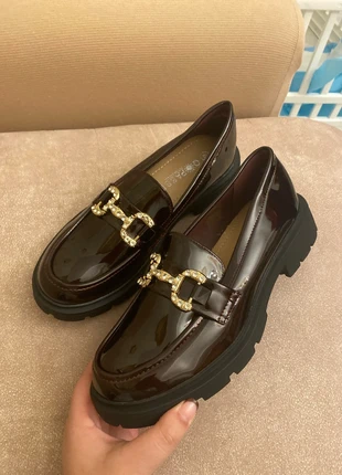 Mocassino con dettaglio oro numero 36, marke: Mary Jane, zustand: Neu, mit Etikett, größe: 36, 22,00 €, 23,80 € beinhaltet Vinted-Käuferschutz Pro