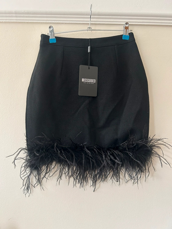Black missguided feather hem skirt