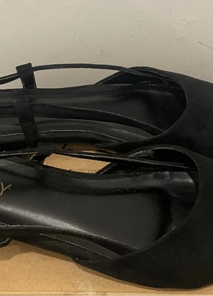 Black low heel suede slingback, marque: Ray, état: Très bon état, taille: 37, 10,00 €, 11,20 € Protection acheteurs incluse