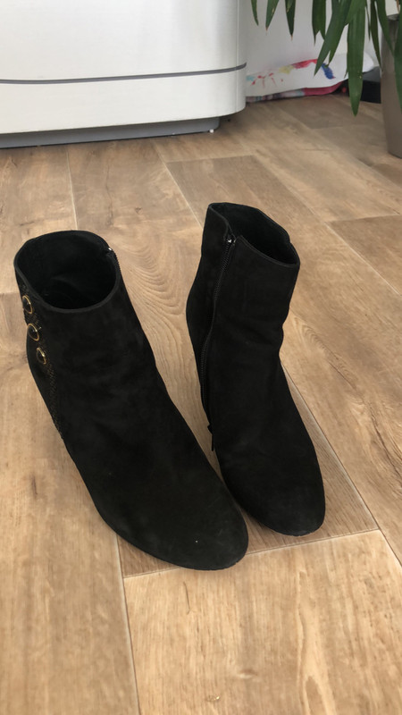 Bottines noires cailles boutons Vinted