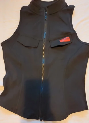 Firm Abs zwarte top, merk: Firm Abs, staat: Nieuw zonder prijskaartje, € 25,00, € 26,95 inclusief Kopersbescherming