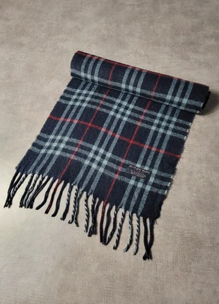 Écharpe Burberry London bleue marine à cadrillage en laine - #E018, marque: Burberry, état: Très bon état, 34,99 €, 37,44 € Protection acheteurs incluse