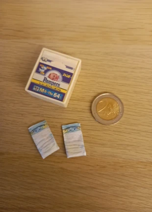 Sindy,Barbie miniatuur baby pampers, marque: Sindy, état: Très bon état, taille: Taille unique, 3,00 €, 3,85 € Protection acheteurs incluse