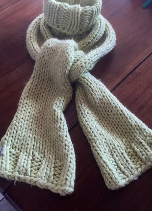 écharpe col roulé vert anis Armani jeans , marque: Armani Jeans, état: Très bon état, 6,00 €, 7,00 € Protection acheteurs incluse