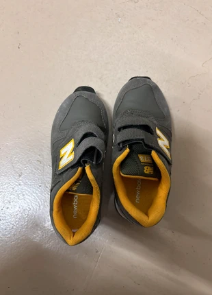 Scarpe bimbo new balance, marque: New Balance, état: Très bon état, taille: 28, 6,00 €, 7,00 € Protection acheteurs incluse