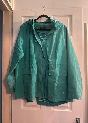 M&S thin coat, brand: Marks & Spencer, condition: Very good, size: 5XL / 22, £8.00, £9.10 includes Buyer Protection