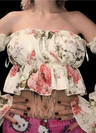 Top épaules dénudées, marque: PrettyLittleThing, état: Neuf sans étiquette, taille: M / 38 / 10, 9,00 €, 10,15 € Protection acheteurs incluse