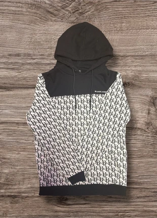 Black Squad Top, brand: Black Squad, condizioni: Nuovo senza cartellino, taglia: S, €4.99, €5.94 include la Protezione acquisti