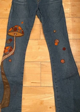 Miss sixty embroidered flared jeans, brand: Miss Sixty, condition: Very good, size: 2 / XS, $27.00, $29.05 includes Buyer Protection