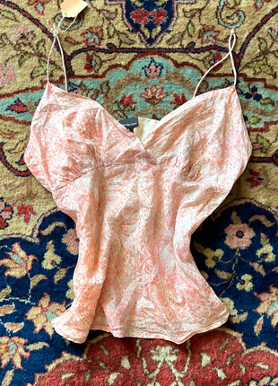 Calvin Klein Jeans 100% Silk Bandana Print Camisole – Y2K Bratz Core, marke: Calvin Klein, zustand: Sehr gut, größe: M / 38 / 10, 19,99 €, 21,69 € inklusive Vinted-Käuferschutz