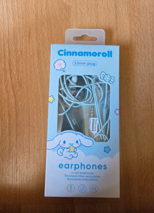 Ecouteur filaire cinnamoroll miniso, marque: Miniso, état: Très bon état, 4,00 €, 4,90 € Protection acheteurs incluse