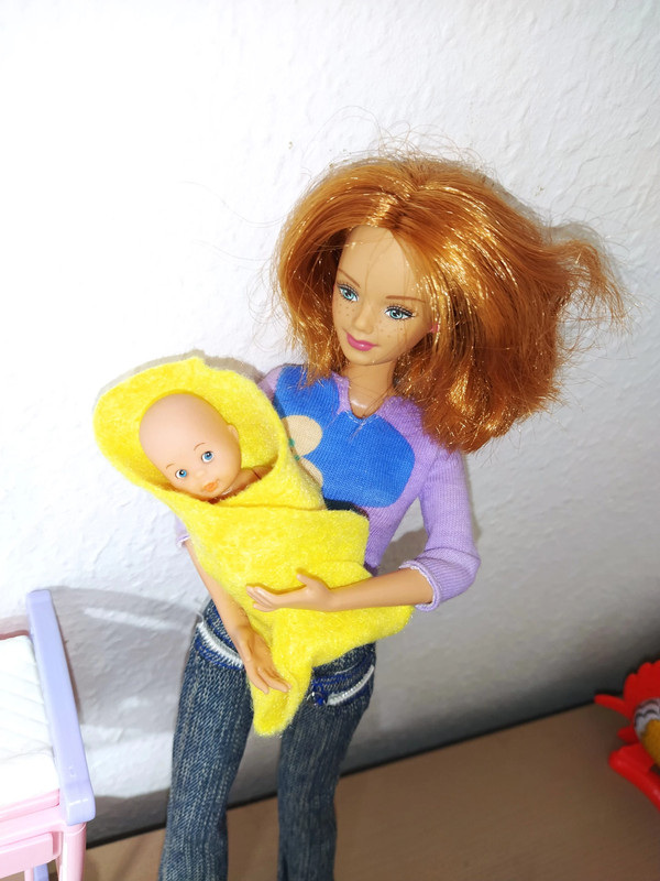 Mattel 2002 Happy Family Poupée Barbie enceinte France
