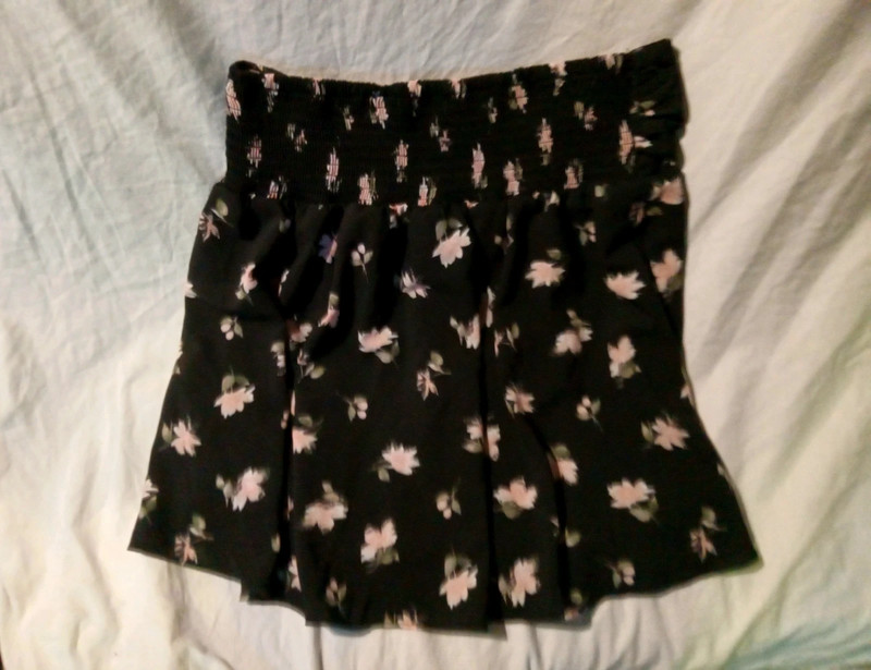 New York & Co.  Black Floral mini lined skirt small 3