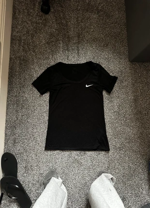 Nike womens tshirt, brand: Nike, condition: Very good, size: XS / 34 / 6, €15.00, €16.45 includes Buyer Protection
