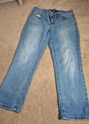 APT.9 Capri Jeans – UK 12 – Embellished Pockets – Light Blue Wash, brand: Apt. 9, condition: Very good, size: L / UK 16-18, £24.00, £25.90 includes Buyer Protection