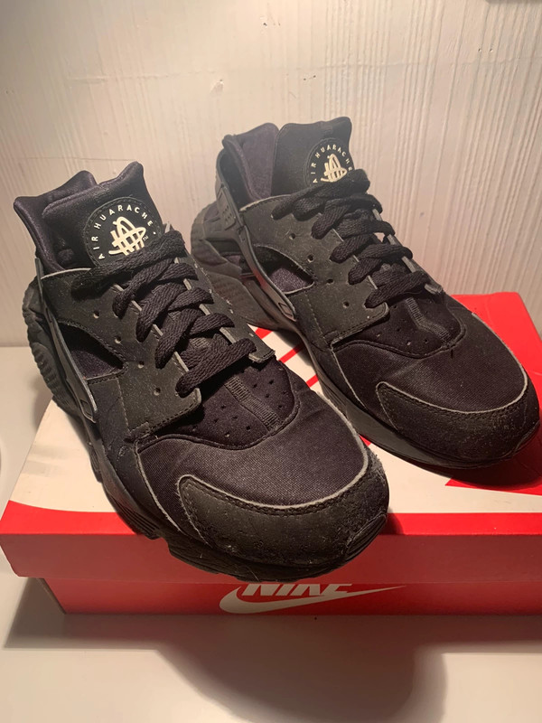 Nike air huarache size 10 sales