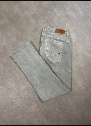 Jean gris clair Tommy Hilfiger femme coupe droite taille M, marke: Tommy Hilfiger, zustand: Sehr gut, größe: M / 38 / 10, 15,00 €, 16,45 € inklusive Vinted-Käuferschutz