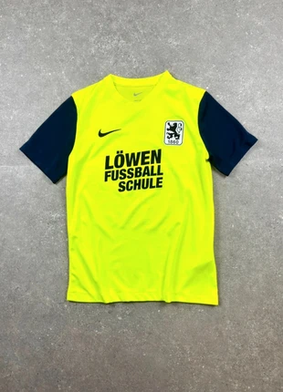 Nike Football Jersey Tee, brand: Nike, condizioni: Ottime, taglia: S / IT 40 / EU 36, €24.90, €26.85 include la Protezione acquisti Pro