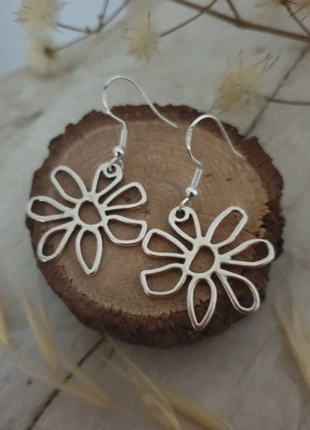 Boucles d'oreilles avec fleurs et crochets en argent, estado: Muy bueno, 6,00 €, 7,00 € Protección al comprador Pro incluida