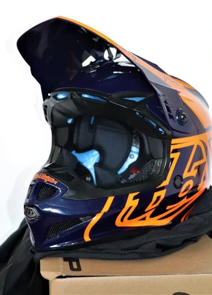 Casque Troy lee Designs GP overload neuf, marque: Troy Lee Designs, état: Neuf avec étiquette, 100,00 €, 105,70 € Protection acheteurs incluse