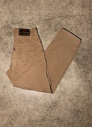 Levi’s vintage pantaloni lunghi marroni, marque: Levi Strauss & Co., état: Très bon état, taille: W30 | FR 40, 14,00 €, 15,40 € Protection acheteurs incluse