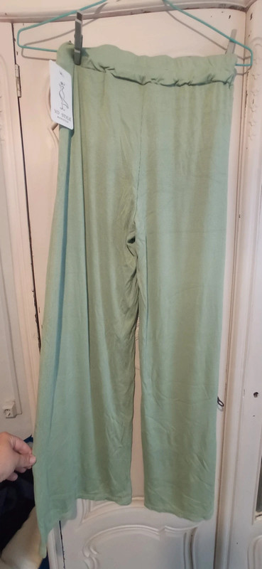 Calça pantalona cor verde claro 4