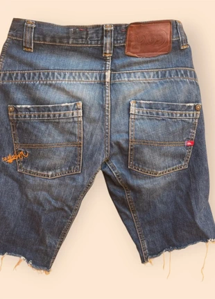 shorts vaqueros vintage Quiksilver, merk: Quiksilver, staat: Heel goed, maat: W28 | FR 38, € 6,00, € 7,00 inclusief Kopersbescherming