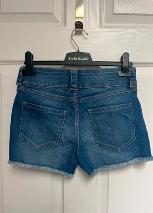 Denim shorts, brand: H&M, condition: New with tags, size: 14 years / 164 cm, €8.00, €9.10 includes Buyer Protection