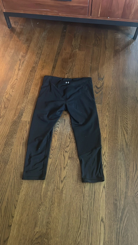 Under Armour Black Mesh Cropped Leggings 4