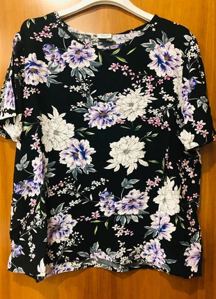 Blusa donna in viscosa taglia L marca Jacqueline stampa floreale ottimo stato, marca: Jacqueline, estado: Muito bom, tamanho: L / 40 / 12, €15.00, €16.45 inclui Proteção do Comprador