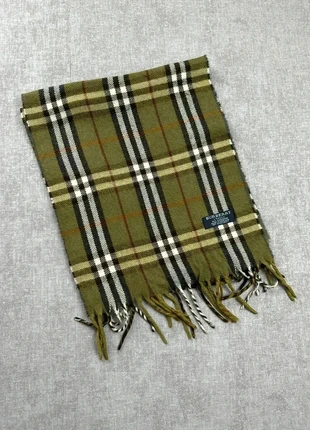 Écharpe Burberry vert, marque: Burberry, état: Très bon état, 45,00 €, 47,95 € Protection acheteurs (Pro) incluse